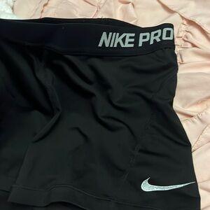 Black nike pros
